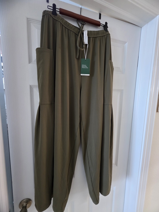 HALARA Pants - HALARA Wide-Leg Olive Green Drawstring Pocket Pants